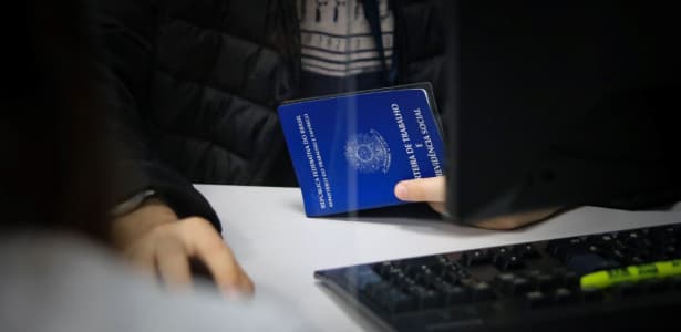 Santa Catarina Supera 10 Mil Vagas de Emprego via Sine; Norte e Vale do Itajaí Lideram Oportunidades